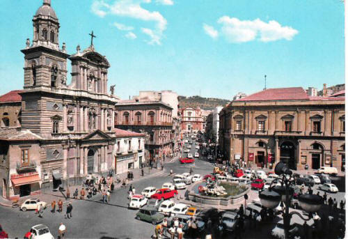 caltanissetta-piazza-garibaldi-periodo-1974